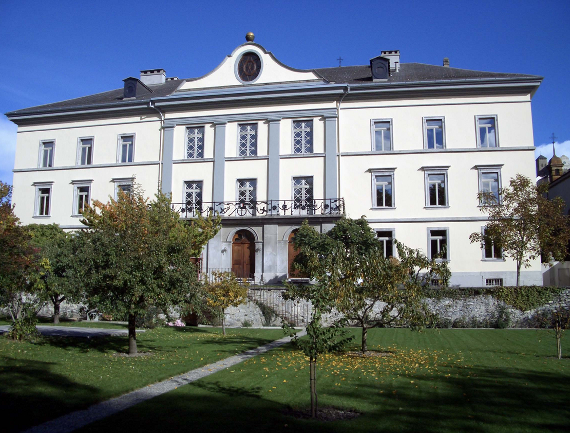 Image - 0410Eveche1-2.jpg